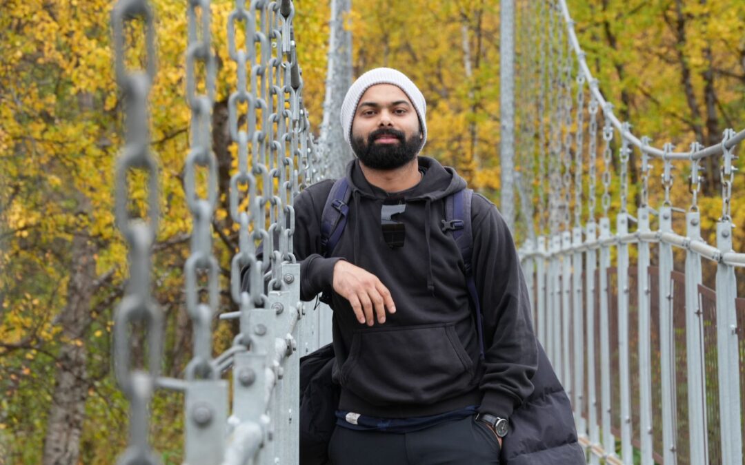 Work permit for Prince Simon